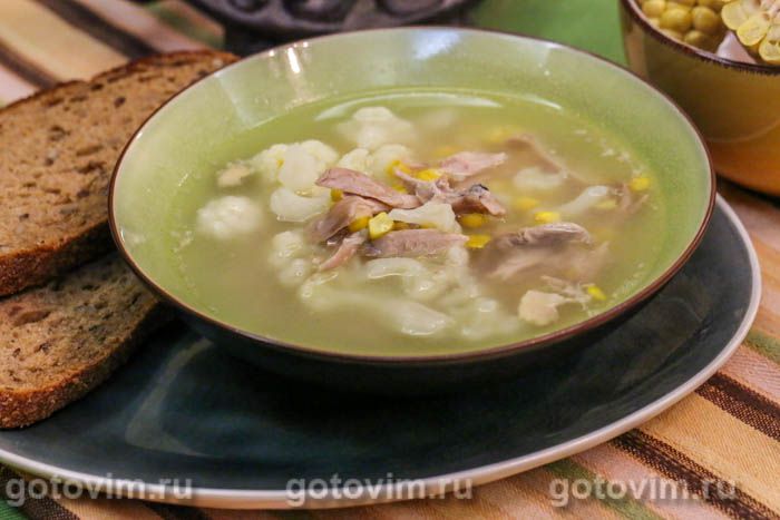 Суп из цесарки с молодой кукурузой и цветной капустой