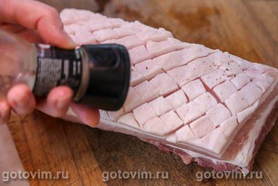 Свиная грудинка под соусом барбекю в духовке