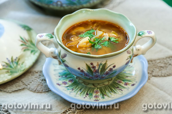 Фасолевый суп с ребрышками.