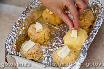 Урс - биточки из кукурузной крупы с сыром по-молдавски