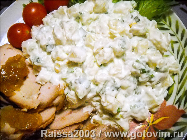 Салат картофельный с зелёным луком и сметаной