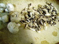 Рулетики из горбуши с грибами