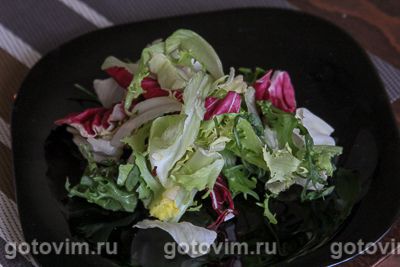 Фруктовый салат с малиной и грейпфрутом