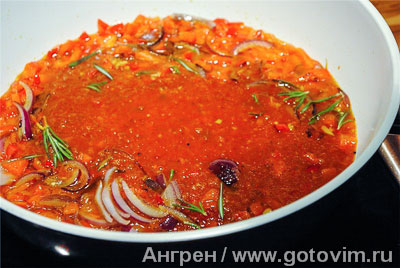 Мидии в соусе из болгарского перца и томатов