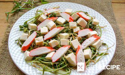 Салат из пророщенного маша с овощами и крабовыми палочками (2-й рецепт)