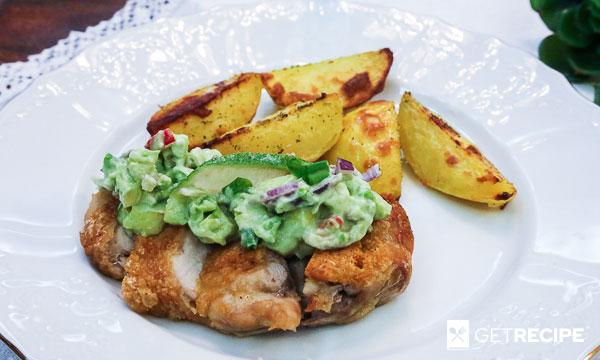 Photo of Куриное филе в духовке с сальсой из авокадо.
