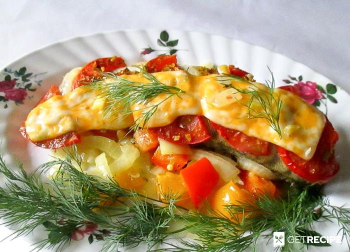 Photo of Судаки в фольге, запеченные с овощами и сыром (2-й рецепт)