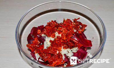 Салат из свеклы и вяленых помидоров (2-й рецепт)