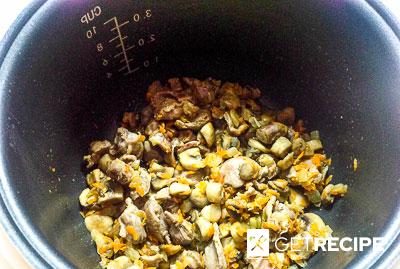 Плов с куриными желудками и грибами в мультиварке (2-й рецепт)