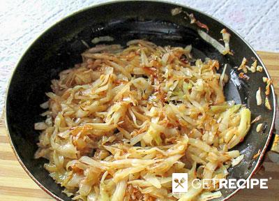 Дрожжевые оладьи с капустой и колбасой (2-й рецепт)