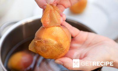 Пирог перевертыш с персиками в карамели.