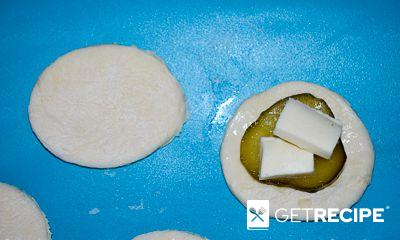 Пирожки «бомбочки» с плавлеными сырками и солеными огурцами (2-й рецепт)