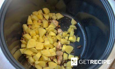 Картофель с курицей и грибами в мультиварке (2-й рецепт)