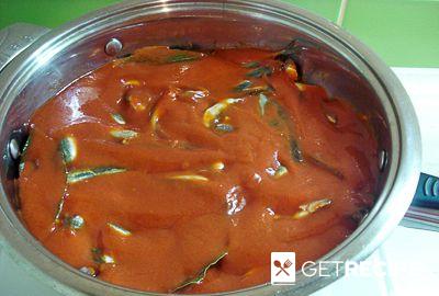 Мелкая рыба в томатном соусе (2-й рецепт)
