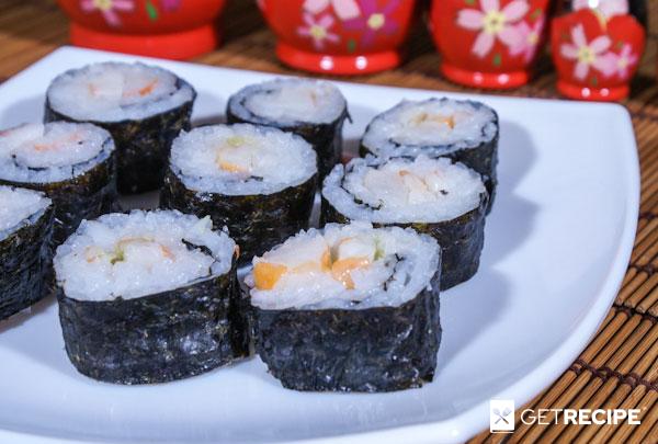 Photo of Маки-суши (Maki sushi rolls).
