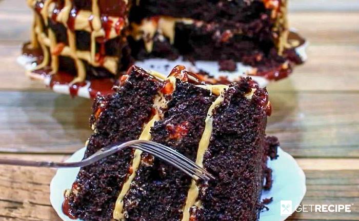 Шоколадно-карамельный торт с орехами (2-й рецепт)