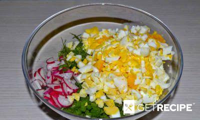 Весенний яичный салат с редиской и зеленью (2-й рецепт)