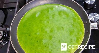 Зеленые блины с начинкой из сыра и селедки (2-й рецепт)