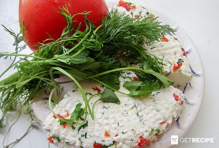 Photo of Адыгейский сыр с перцем и зеленью в домашних условиях (2-й рецепт)