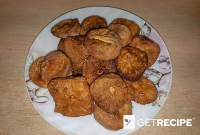 Воздушный пирог с инжиром и изюмом (2-й рецепт)
