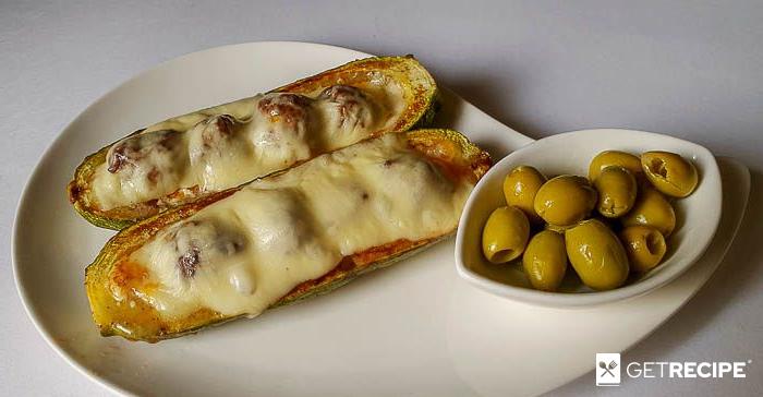 Цуккини (кабачки) с мясными фрикадельками и сыром (2-й рецепт)