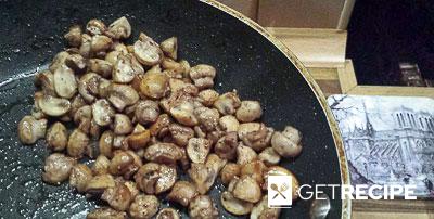 Салат с курицей, жареным беконом и грибами от шеф-повара (2-й рецепт)