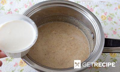 Бисквитный рулет с ореховым кремом (2-й рецепт)