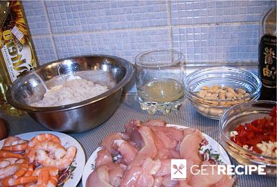Жареная рисовая вермишель с креветками и курицей (2-й рецепт)