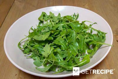 Салат с рукколой, телятиной и оливками (2-й рецепт)