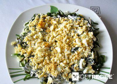 Слоеный салат из свеклы, морской капусты и шпрот (2-й рецепт)