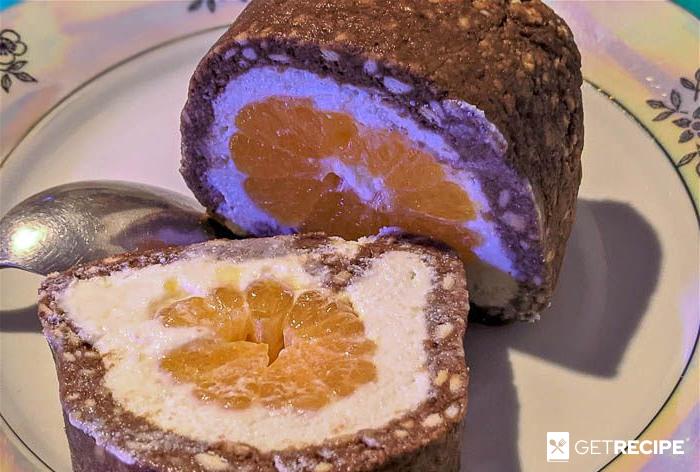 Photo of Рулет из печенья с мандаринами и творожным кремом (без выпечки).
