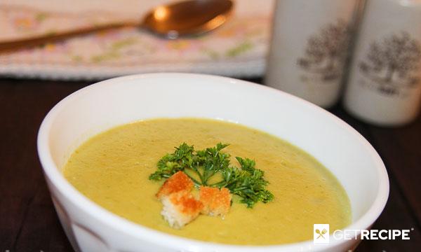 Суп-пюре с зеленым горошком.