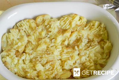 «Растоптанный» молодой картофель с чесноком и зеленью (2-й рецепт)