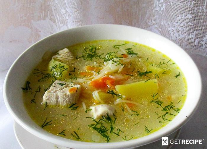 Photo of Куриный суп с вермишелью «паутинка» и колбасным сыром в мультиварке.
