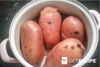 Картофель, запеченный с перепелиными яйцами и камамбером (2-й рецепт)