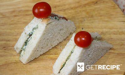 Сэндвичи с красной рыбой, сливочным сыром и помидорами черри (2-й рецепт)