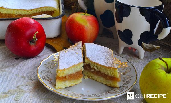 Photo of Пирог с тертыми яблоками.