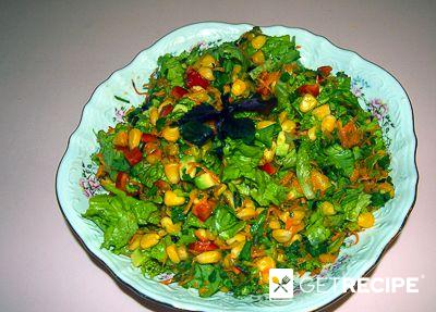 Овощной салат с авокадо, манго и кукурузой (2-й рецепт)