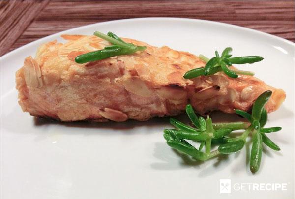 Рыбка в шубке (филе лосося в миндальной панировке) (2-й рецепт)