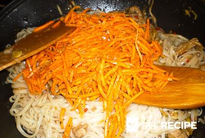 Рисовая лапша с мясом по-китайски (2-й рецепт)