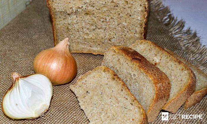 Photo of Луковый хлеб на ржаной закваске в хлебопечке.