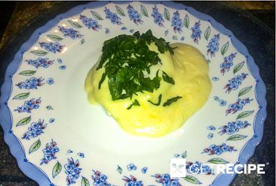 Яйцо - пашот под сырным соусом (2-й рецепт)
