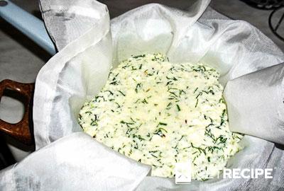 Домашний сыр с зеленью (2-й рецепт)