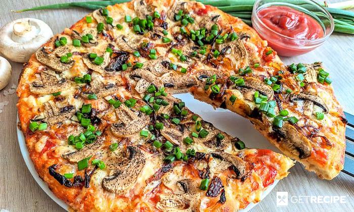 Пицца с грибами и карамелизированным луком (2-й рецепт)