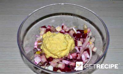 Шведский салат из свеклы с соленой сельдью (2-й рецепт)