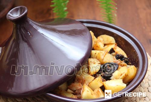 Photo of Тажин из говядины с черносливом и картофелем.