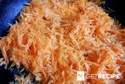 Курица, фаршированная рисовой лапшой, морковью и оливками (2-й рецепт)