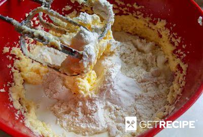 Пирог со смородиной под шапочкой из безе (2-й рецепт)