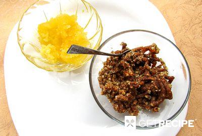 Конфеты из фиников и грецких орехов (2-й рецепт)