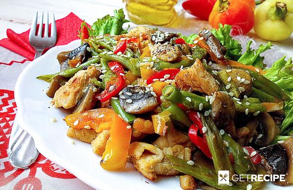 Photo of Тёплый салат из курицы с грибами и овощами (2-й рецепт)